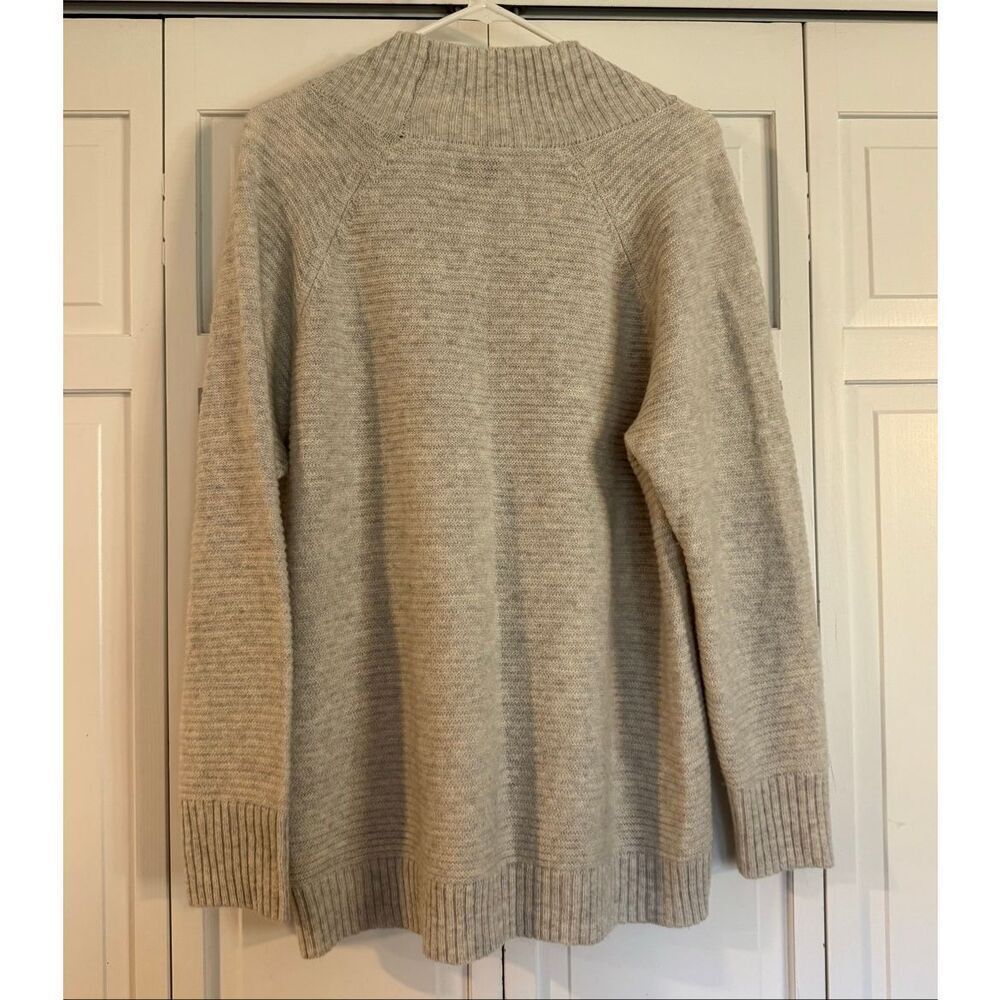 Lucky Brand grey lace up neck wool blend sweater size 2x - Picture 6 of 9
